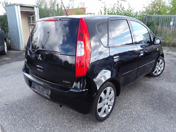 MITSUBISHI COLT 1,3 70kW „INFORM“/KLIMA /5.dveří/1.Majitel