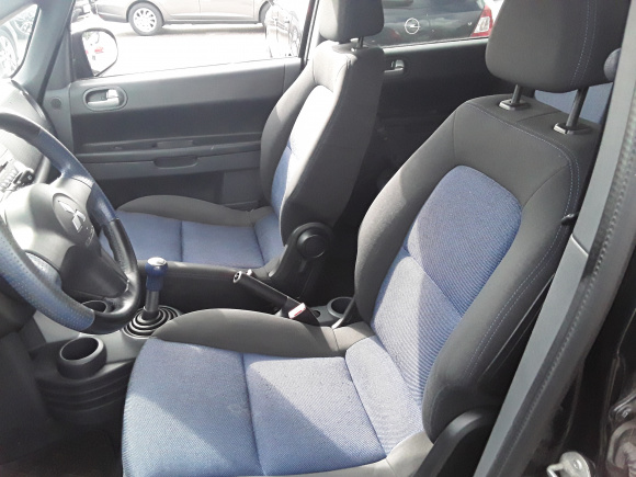 MITSUBISHI COLT 1,3 70kW „INFORM“/KLIMA /5.dveří/1.Majitel