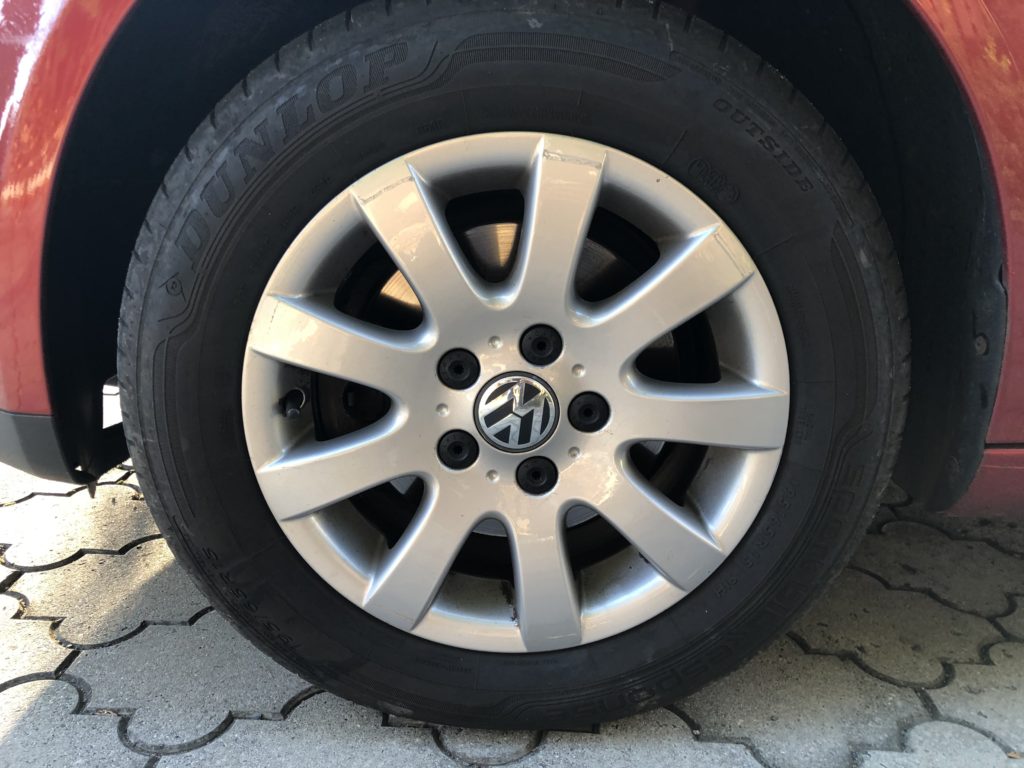 VW GOLF PLUS 1,6 MPI 75 kW /1.MAJITEL/ Málo KM/ ZIMNÍ KOLA