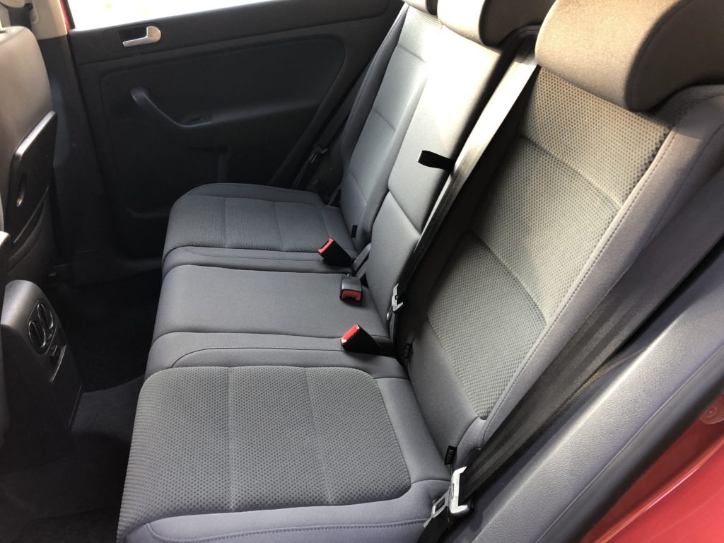 VW GOLF PLUS 1,6 MPI 75 kW /1.MAJITEL/ Málo KM/ ZIMNÍ KOLA