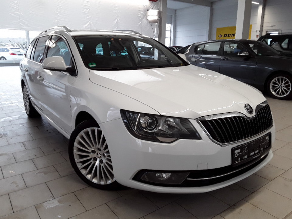 ŠKODA SUPERB DSG TDI Combi 125kW/2015/BIXENON/COLUMBUS/