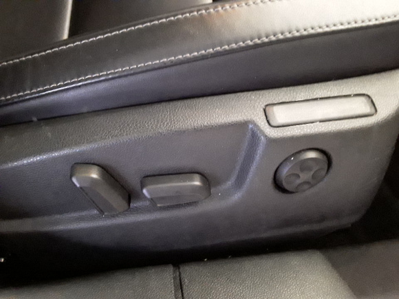 ŠKODA SUPERB DSG TDI Combi 125kW/2015/BIXENON/COLUMBUS/